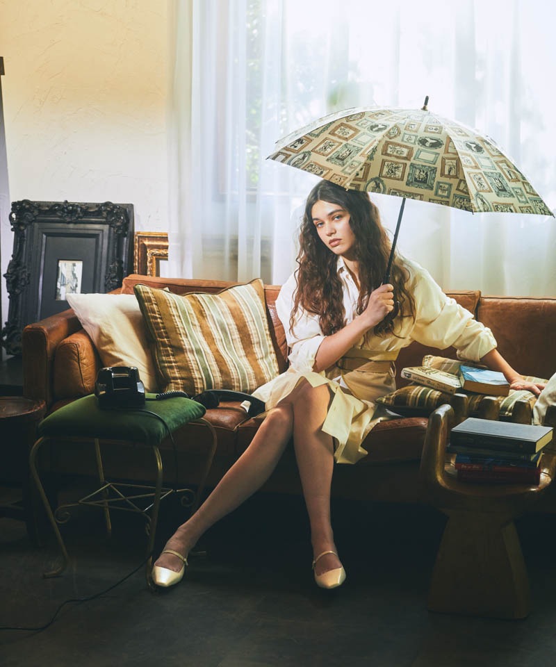 【 Beaurance （ビューランス）】サマーシールド　プリント額縁柄　晴雨兼用傘（長傘）