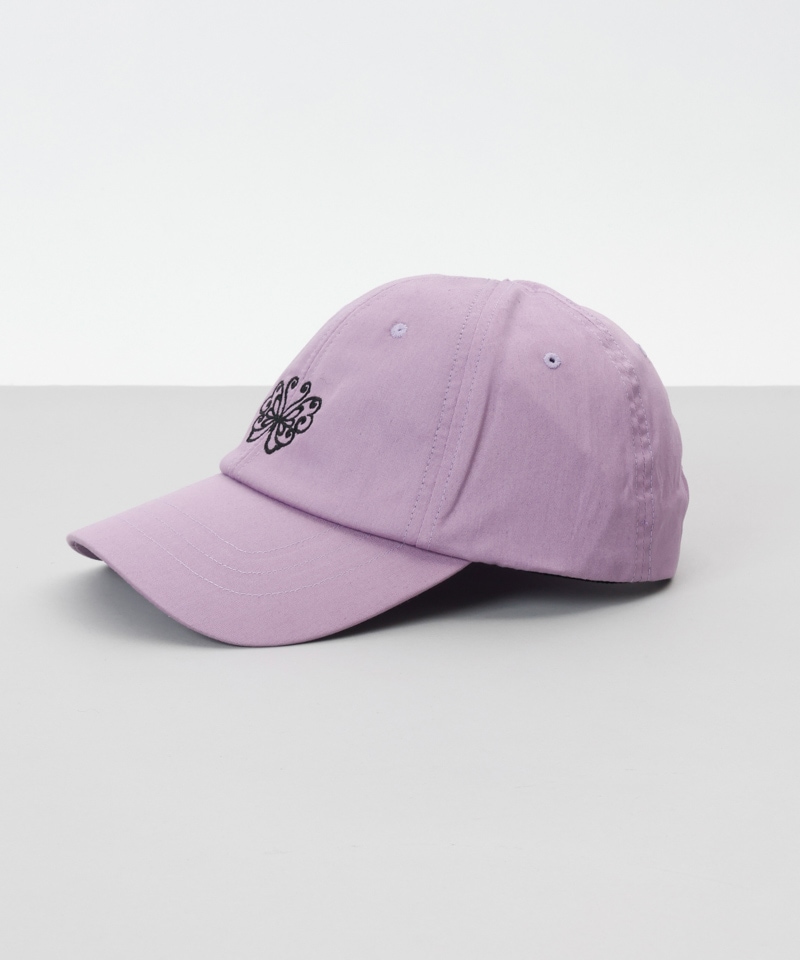 【 ANNA SUI（アナ スイ）】バタフライ刺しゅうキャップ