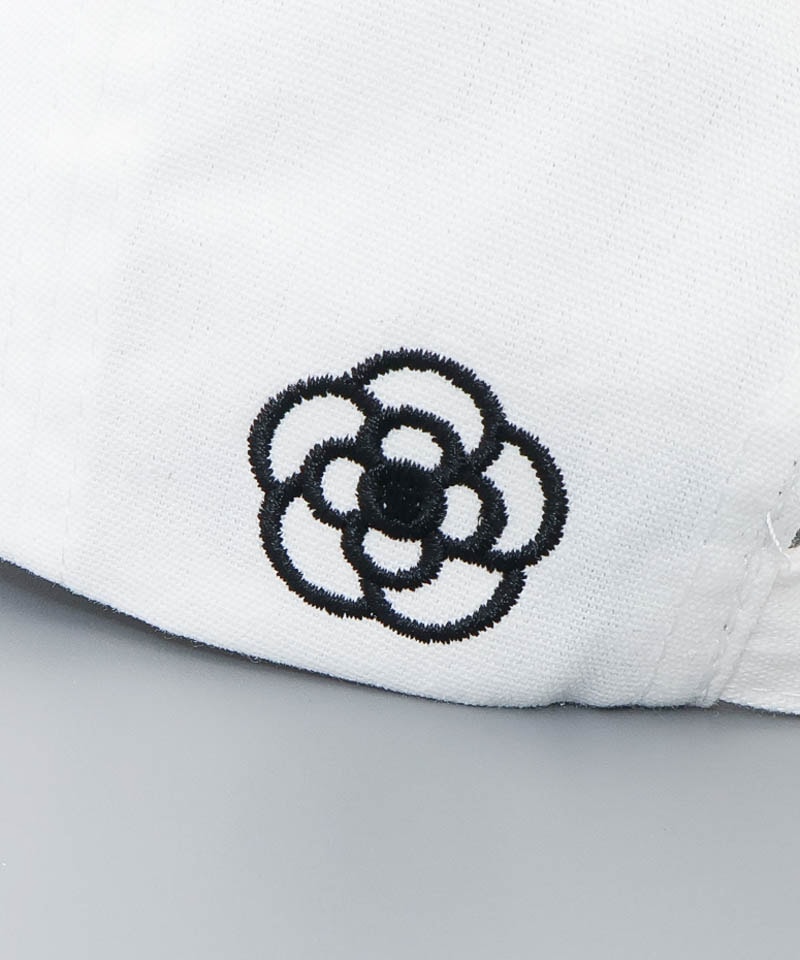 【 CLATHAS.（クレイサス）】刺繍チャーム付きキャップ