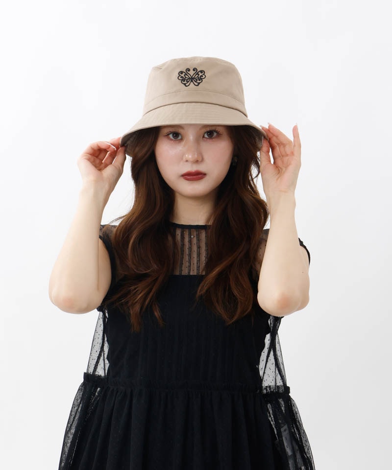 【 ANNA SUI（アナ スイ）】バタフライ刺しゅうバケットハット