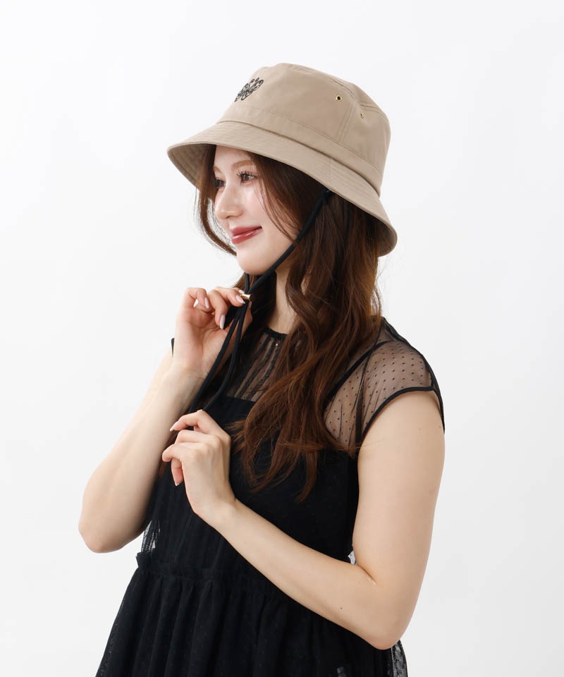 【 ANNA SUI（アナ スイ）】バタフライ刺しゅうバケットハット
