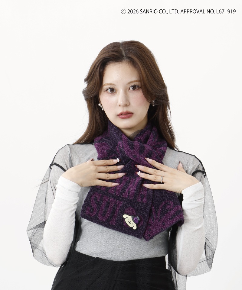 【 ANNA SUI（アナ スイ）】ANNA SUI x ポムポムプリン 刺しゅうブローチ付きモールマフラー