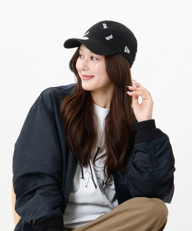 【 Beaurance （ビューランス）】NEW ERAコラボ　ランダムロゴ刺しゅう Casual Classic キャップ