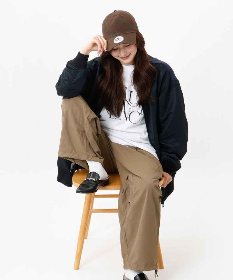 【 Beaurance （ビューランス）】NEW ERAコラボ　ランダムロゴ刺しゅう Casual Classic キャップ