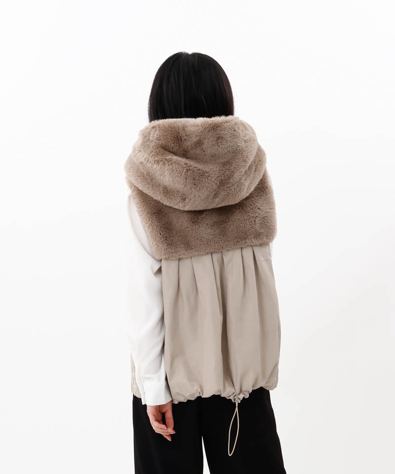 Beaurance （ビューランス）】フード付きエコファーショートジレ