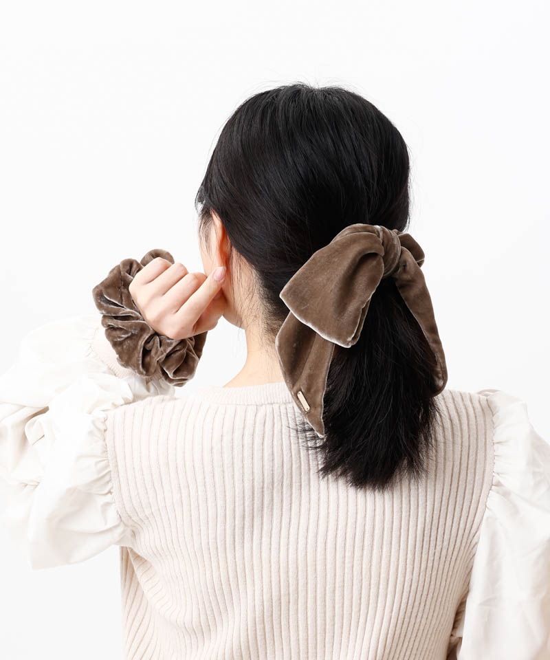【 Beaurance （ビューランス）】シュシュ付きベルベットリボン