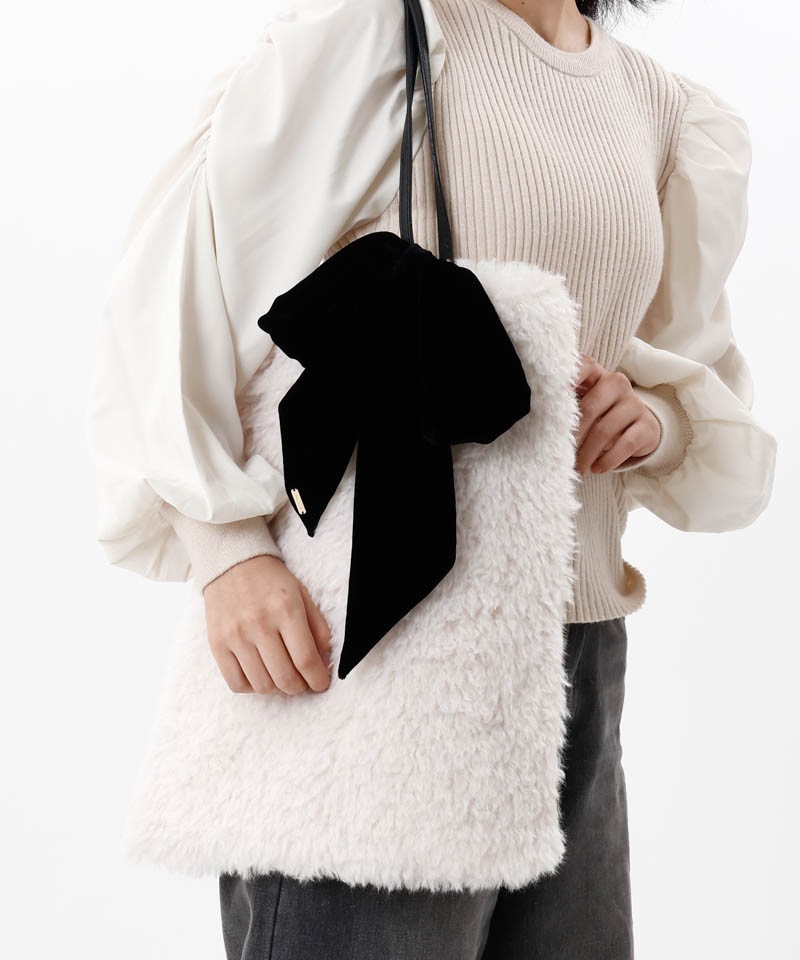 【 Beaurance （ビューランス）】シュシュ付きベルベットリボン