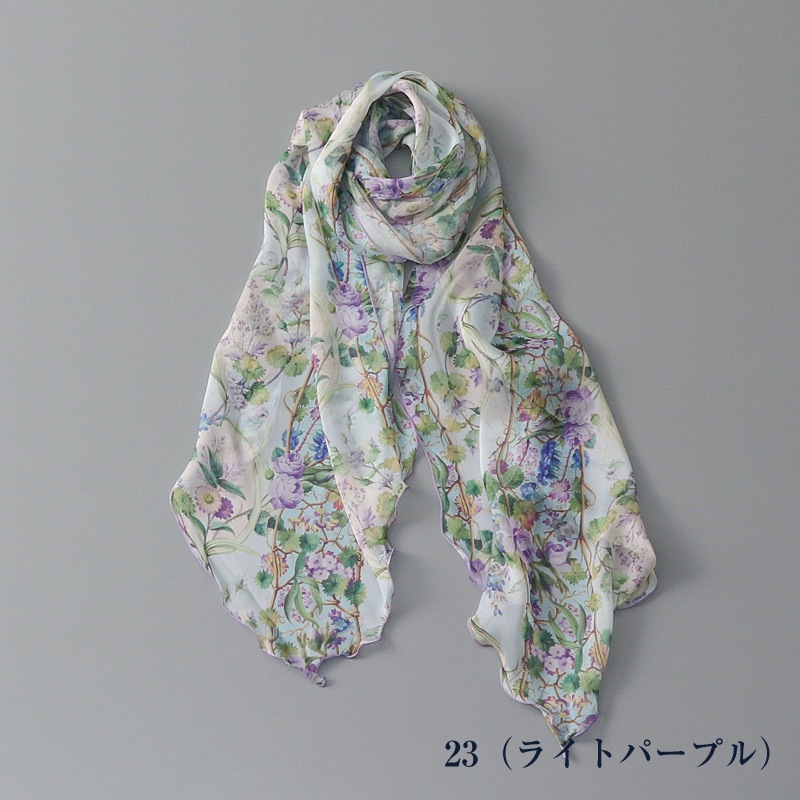 【 V&A（ヴィ・アンド・エー）】 シルクローンウイリアムキルバーン柄ロングスカーフ