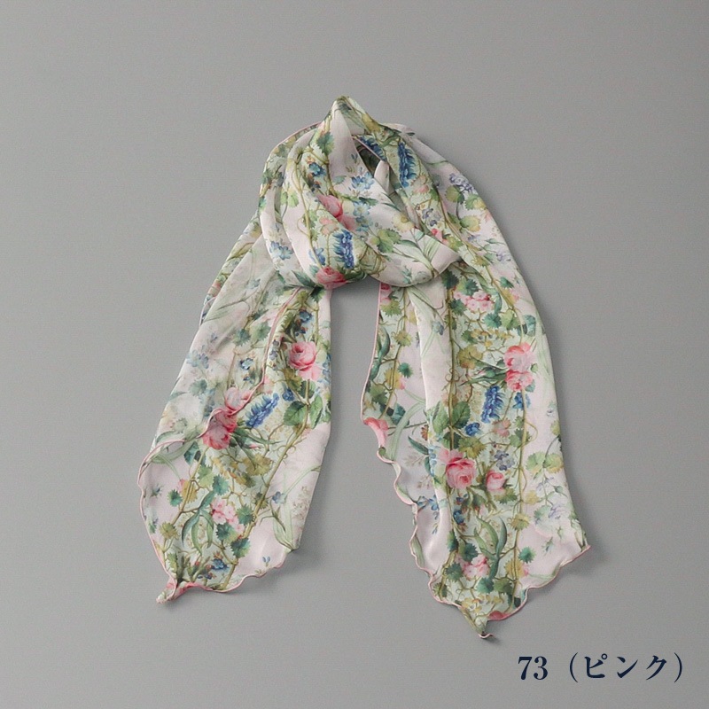 【 V&A（ヴィ・アンド・エー）】 シルクローンウイリアムキルバーン柄ロングスカーフ