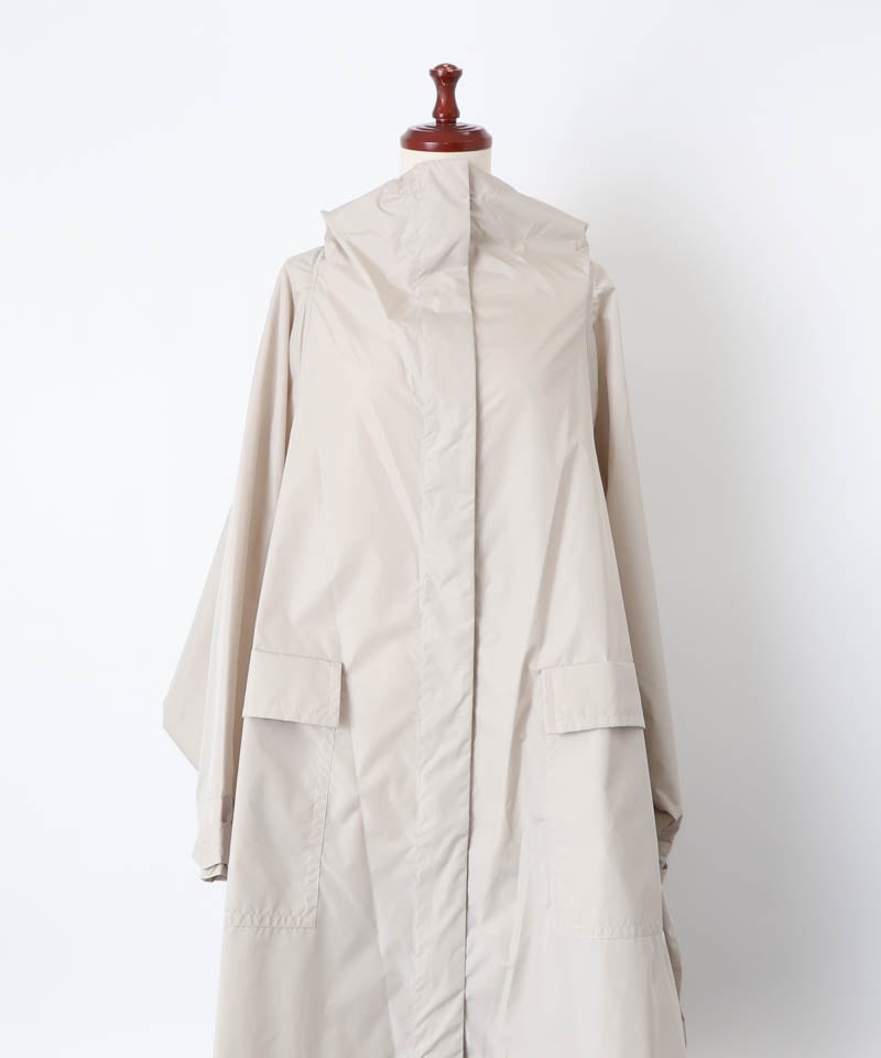 【 JILL STUART（ジル スチュアート）】収納袋付きレインコート
