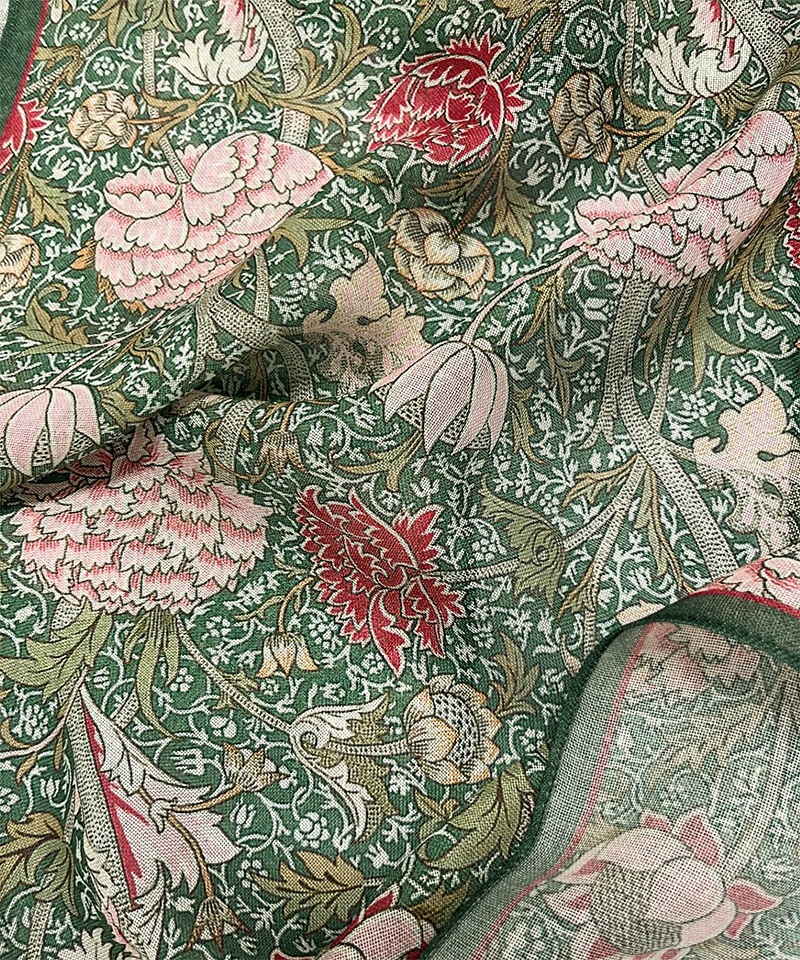 【 V&A（ヴィクトリア・アンド・アルバート 博物館）】 ウールシルクインクジェットストール
