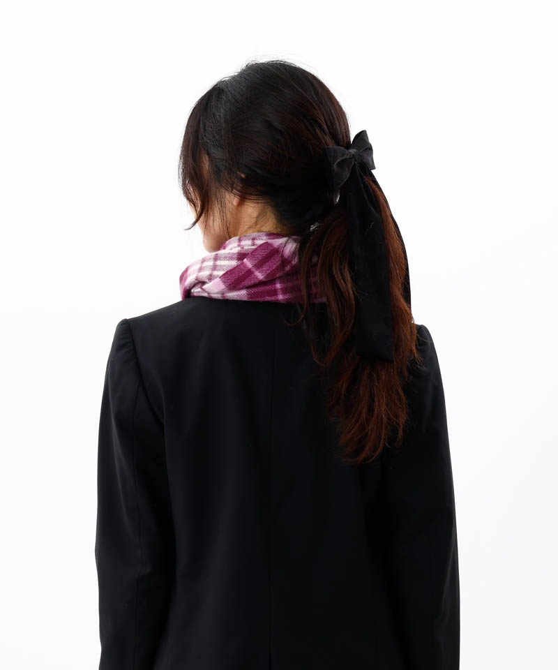 【 ANNA SUI（アナ スイ）】マイメロディ&クロミ 刺しゅうブローチ付きチェックマフラー