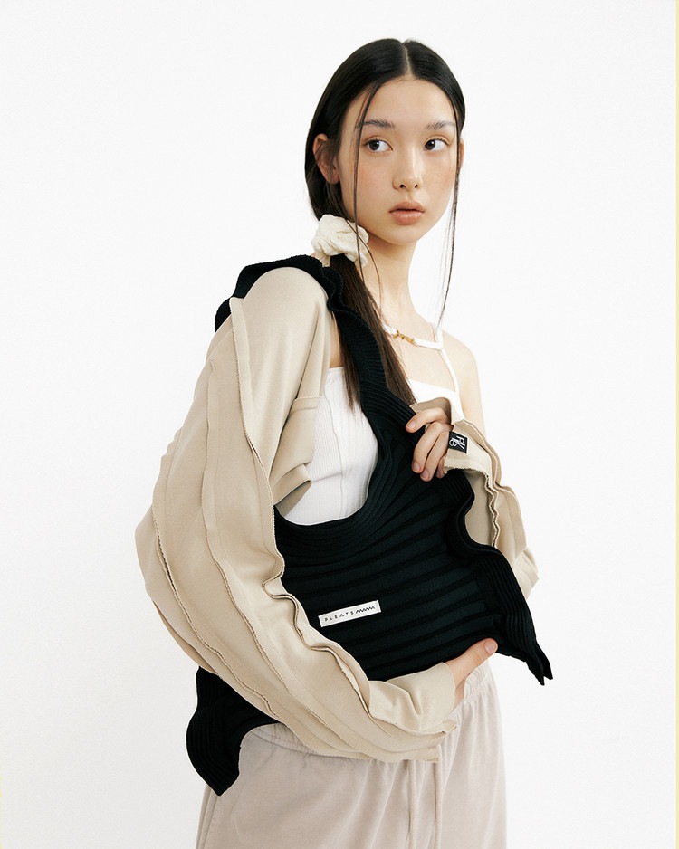 PLEATS MAMA(プリーツママ)】RUFFLE SHOULDER BAG ラッフル