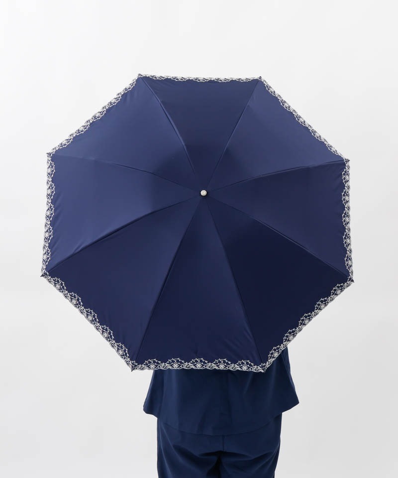 Aquascutum（アクアスキュータム）】エレガンス刺しゅう晴雨兼用傘