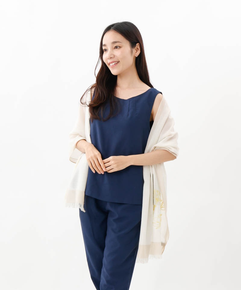 【 LANVIN COLLECTION（ランバン コレクション） 】コットンローズ刺しゅうストール