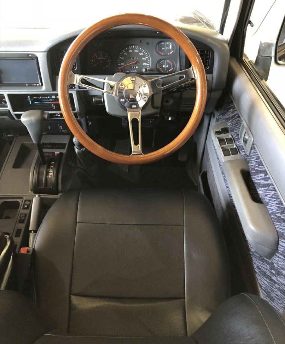 送料無料 ウッド ステアリング 38Φ 15インチ ハンドル レトロ調