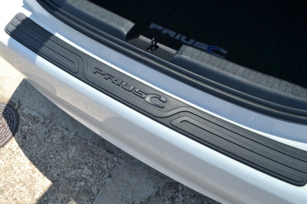 USトヨタ 純正品 TOYOTA アクア用 北米名”PriusC”ロゴ入り リア