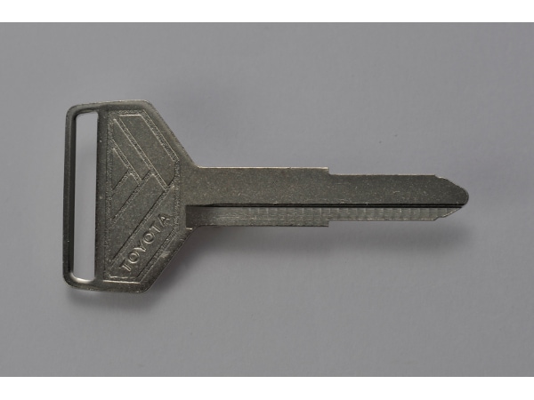 トヨタ　純銀　マスコットキー　カローラ　セリカ トヨタ 純銀 マスコットキー カローラ セリカ トヨタ純銀マスコット