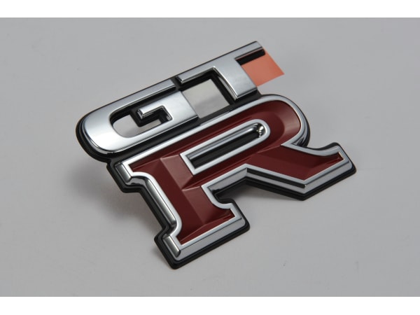 日産スカイラインGT-R純正エンブレム 正規国内ニッサン純正】 R32 GT-Rサイドエンブレム 2枚セット