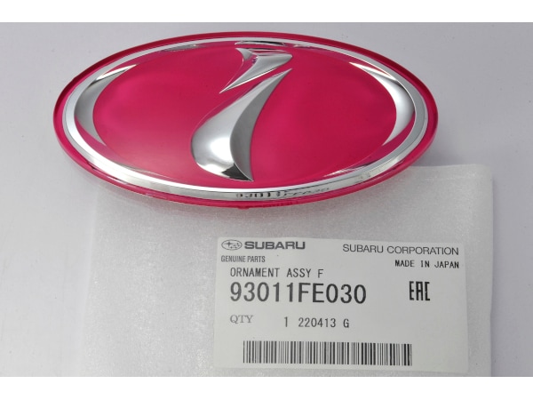 スバル　インプレッサ　Ｆ／グリル　エンブレム　i　ピンク