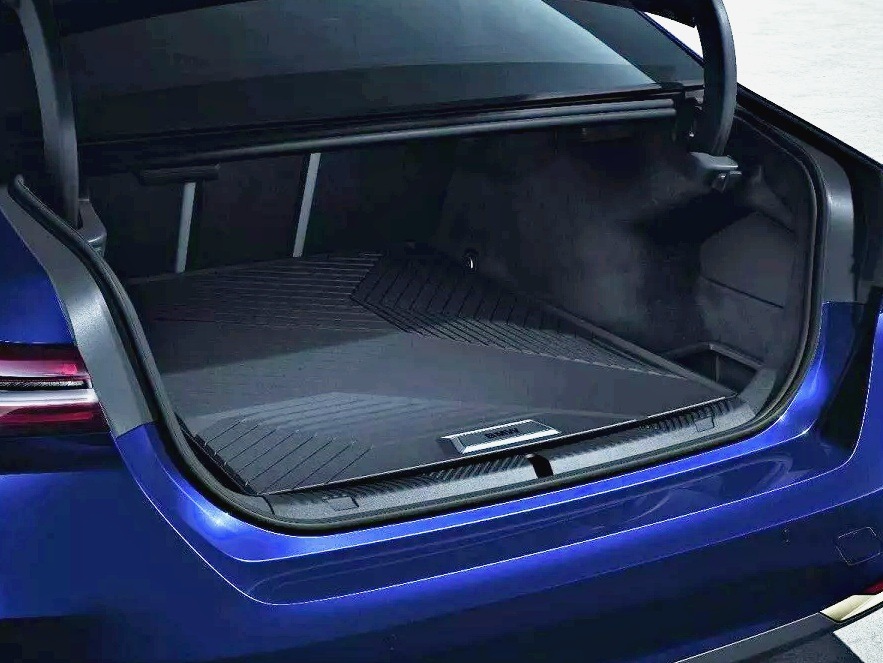 BMW 純正 ラゲッジトレイ 5シリーズ セダン G60 ラゲッジトレイ カーゴマット オールウェザー 51475A87FF5　|BMW|IMPORT BRAND