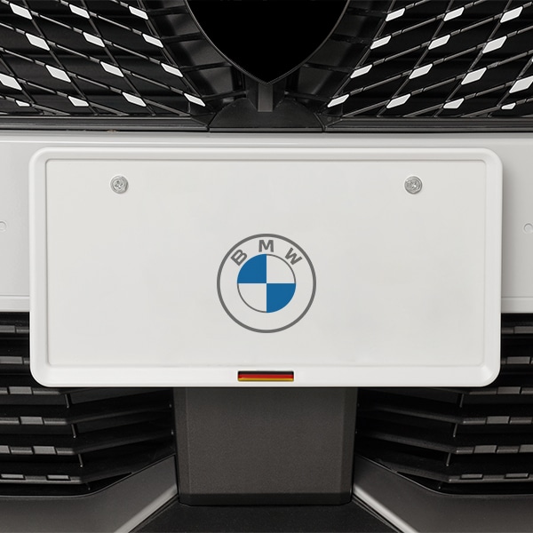 ドイツ国旗 ナンバープレートフレーム ナンバーフレーム マットホワイト BMW 3シリーズ 1シリーズ X1 X3 2シリーズ 他 前後セット 新基準対応　|BMW|IMPORT BRAND