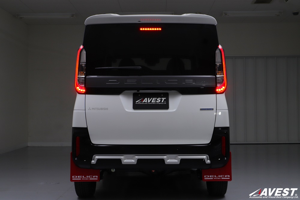 �ǥꥫ�ߥ� �֥졼�����������å� �ϡ��ͥ� �ɥ쥹���å�  ��������  �ѡ��� ���� ��ɩ DELICA MINI