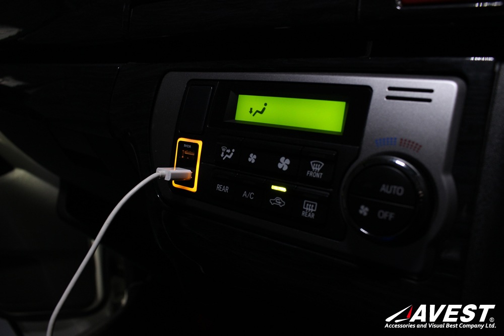 USB���ťݡ��� �ȥ西A������ 5V������ 2.1A