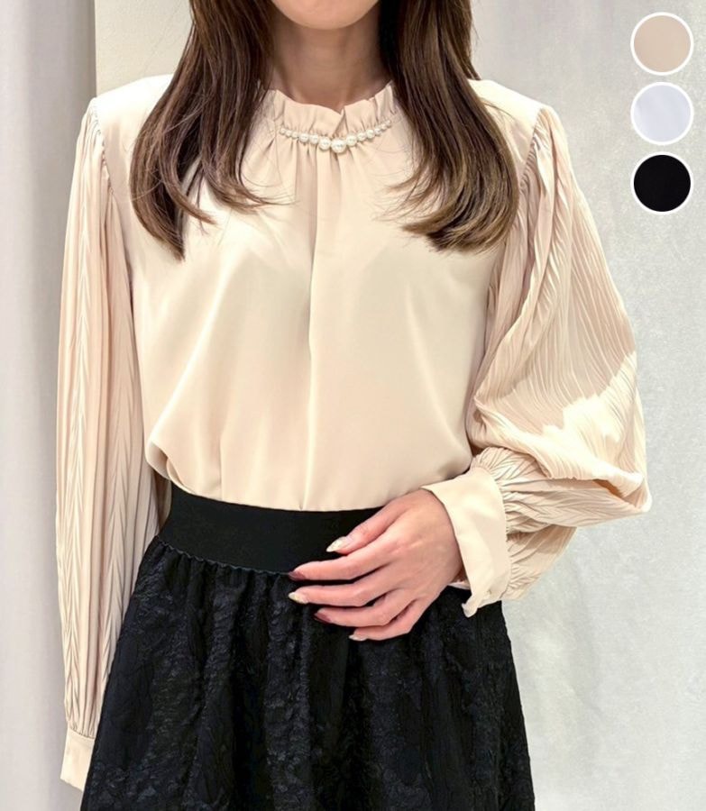 パールネックプリーツ袖ブラウス