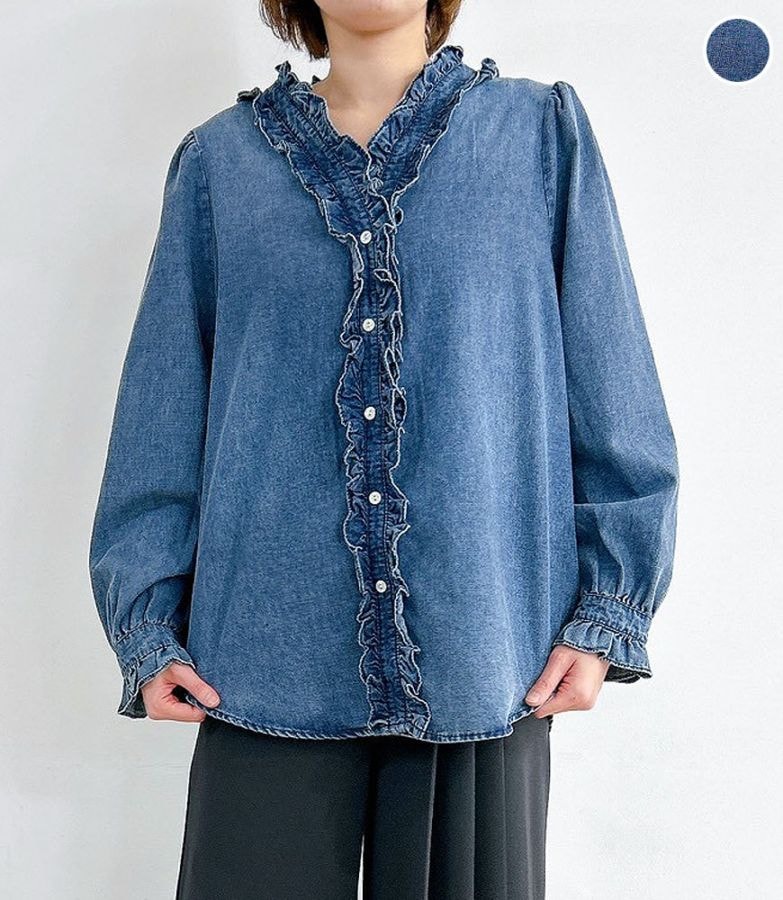 Vネックフリルデニムシャツ