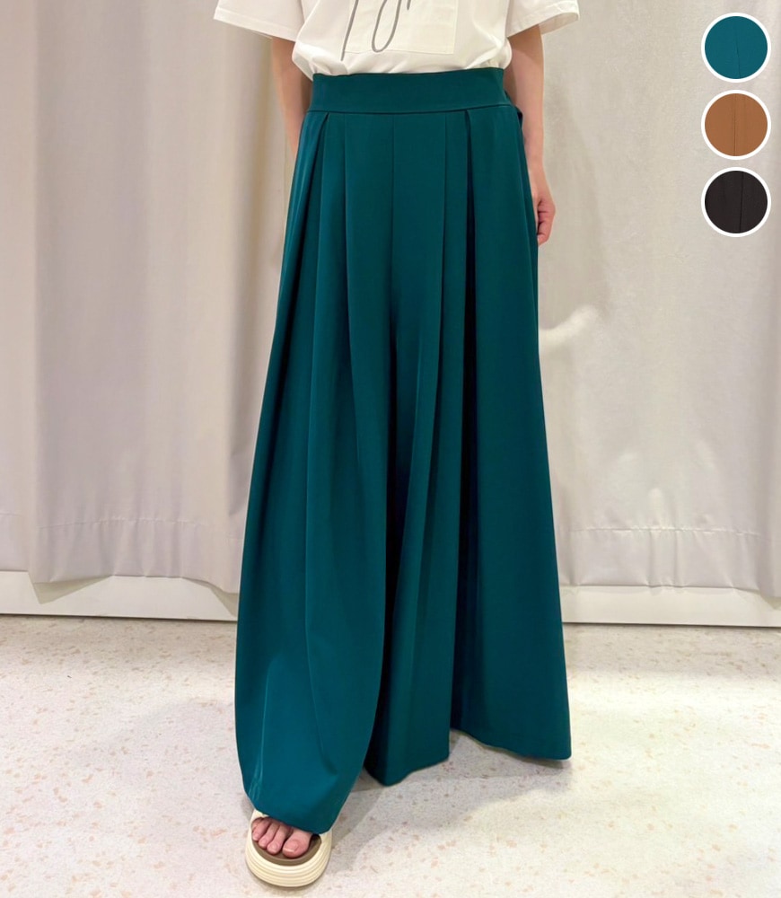 タックワイドパンツ