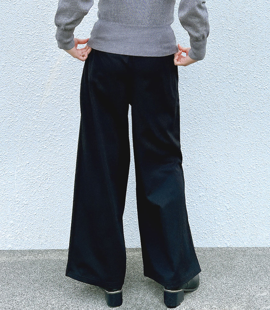 サイドプリーツワイドパンツ