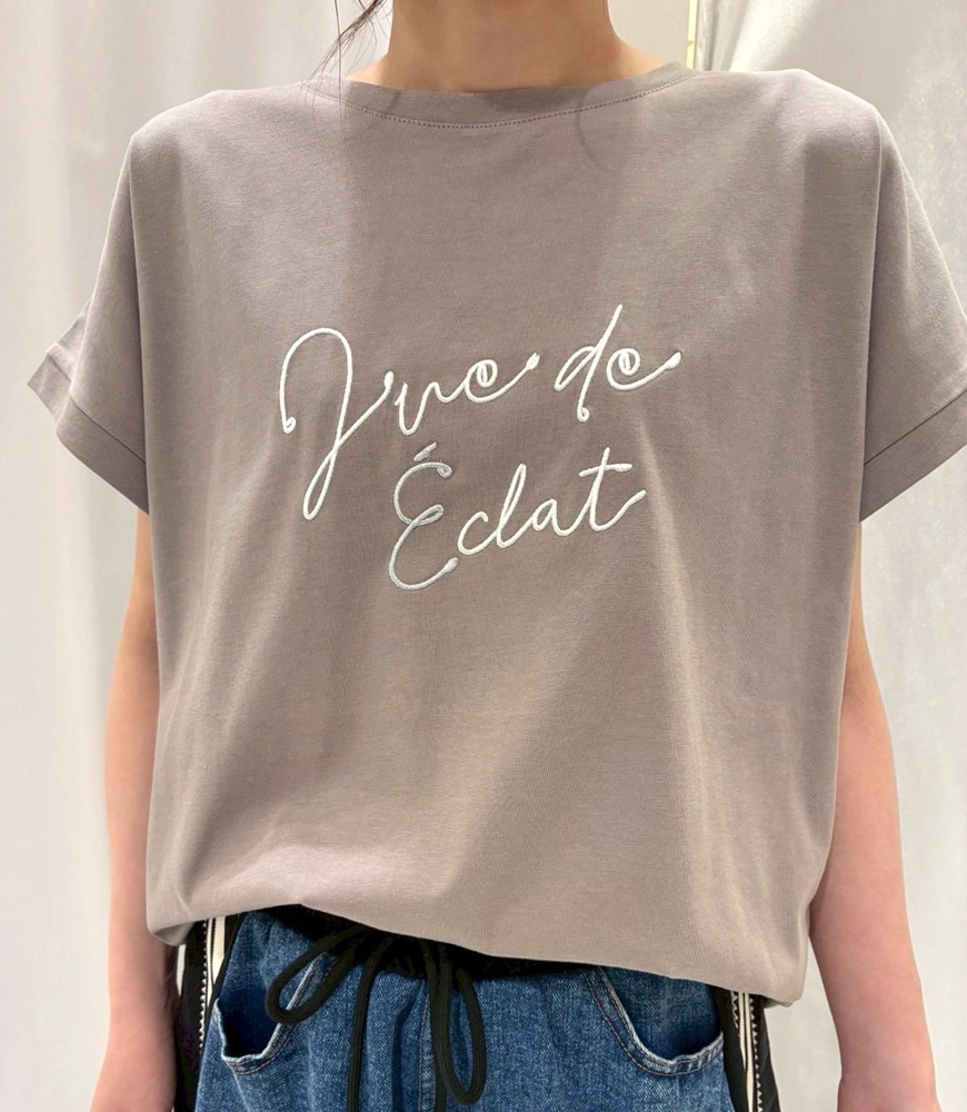 刺繍ロゴフレンチ袖トップス