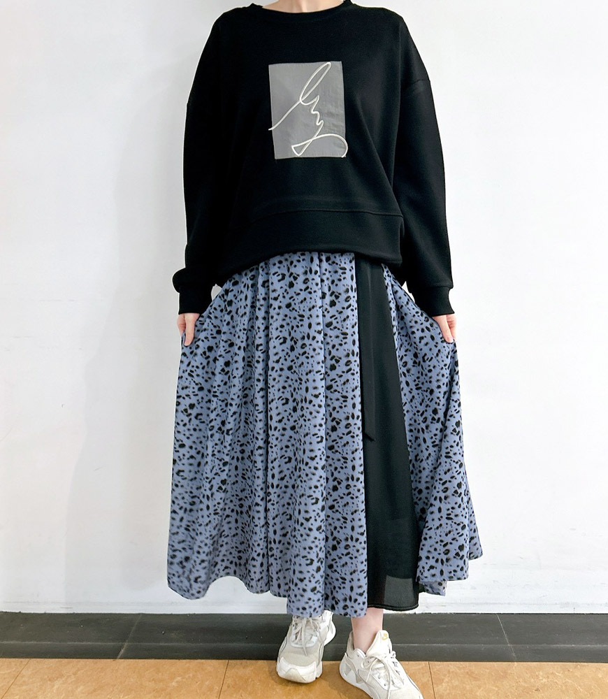 レオパード柄フレアスカート