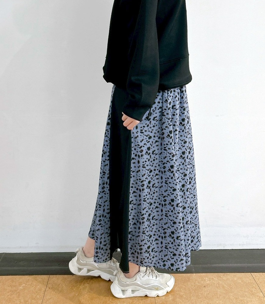 レオパード柄フレアスカート