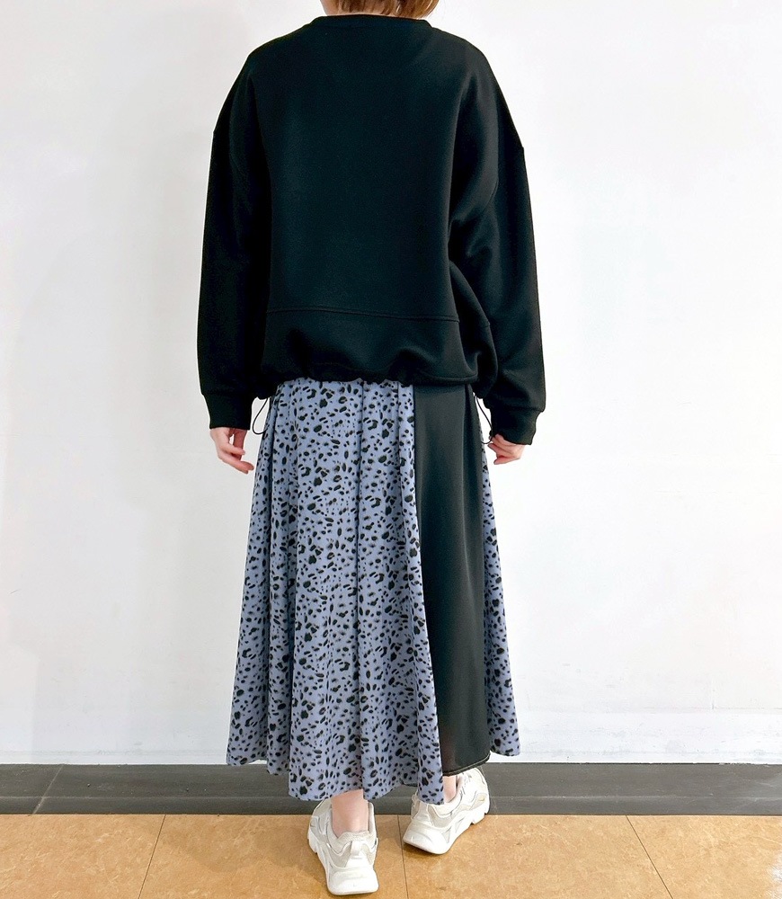 レオパード柄フレアスカート