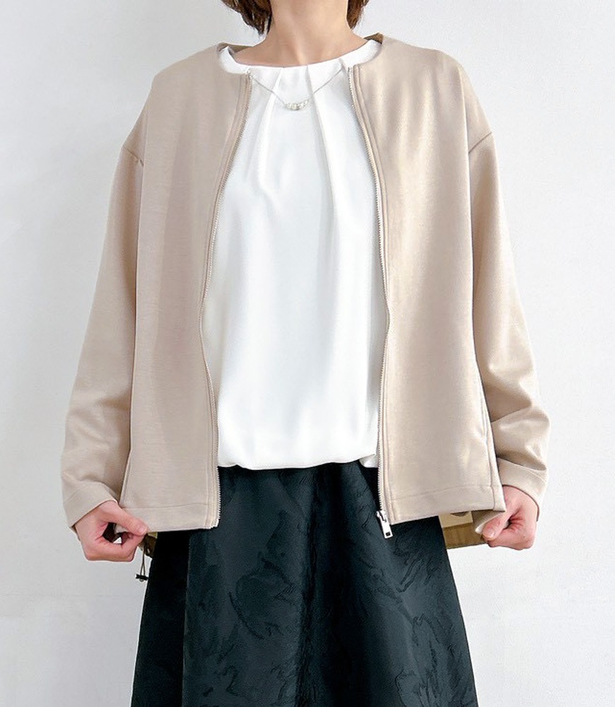 バック異素材切替ノーカラージャケット