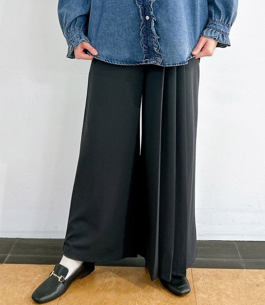 サイドプリーツパンツ