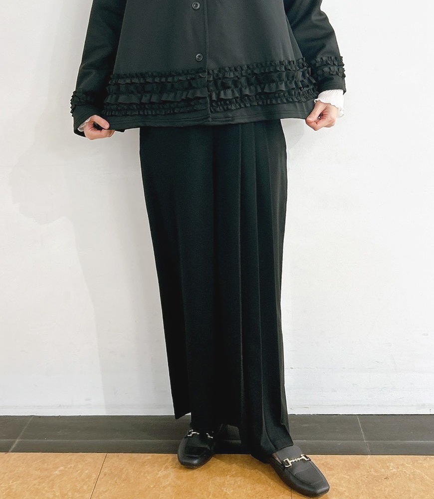 サイドプリーツパンツ