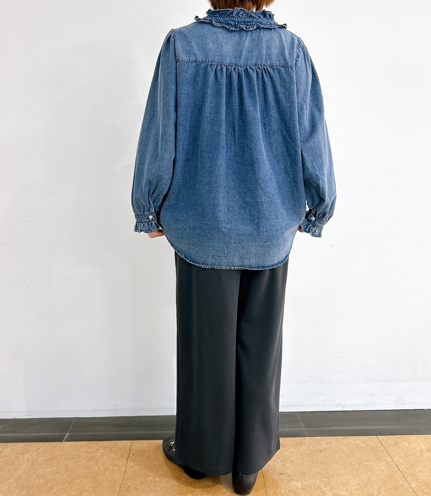 サイドプリーツパンツ