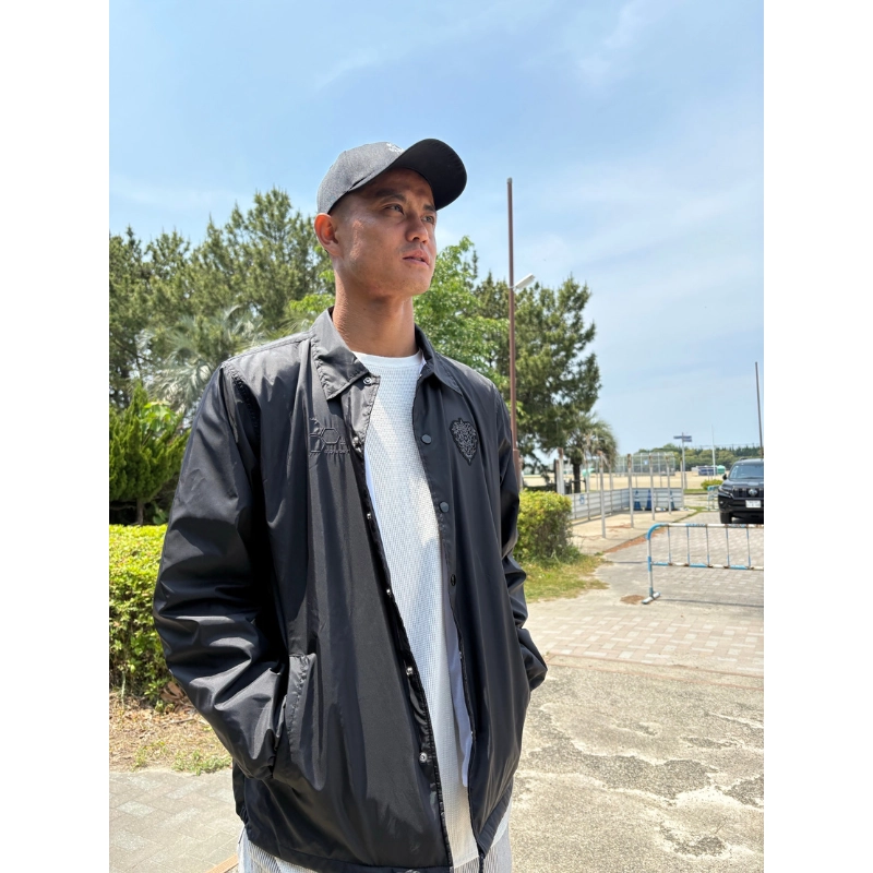 シリコンエンブレムコーチジャケット