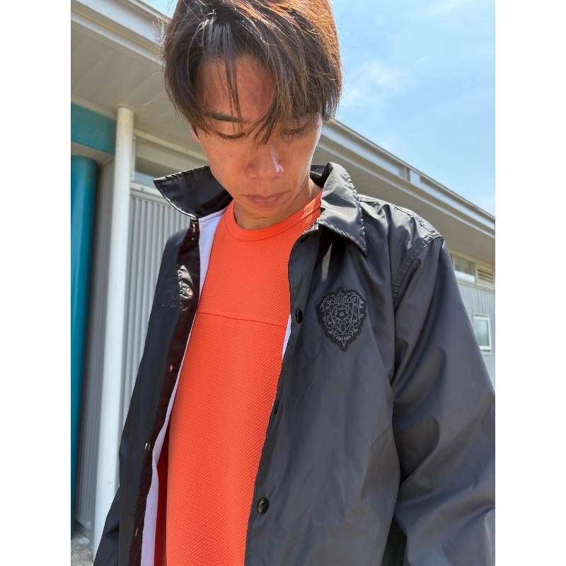 シリコンエンブレムコーチジャケット