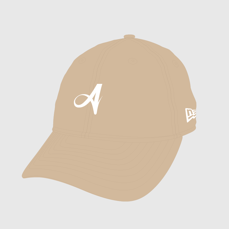 30周年NEWERAキャップ　ベージュ