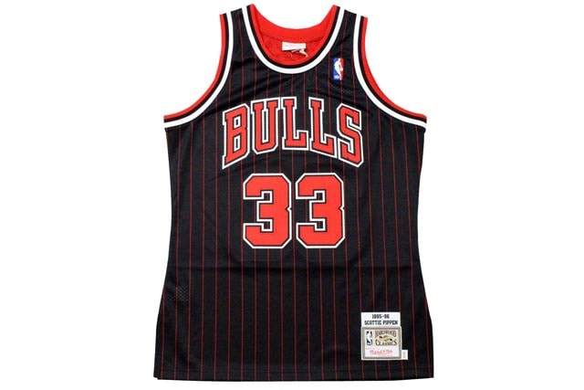 MITCHELL & NESS SCOTTIE PIPPEN 95-96 AUTHENTIC JERSEY (CHICAGO BULLS)