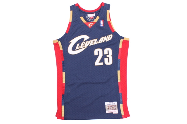 MITCHELL & NESS LEBRON JAMES SWINGMAN JERSEY(ALTERNATE CLEVELAND CAVALIERS/2008-09/NAVY)