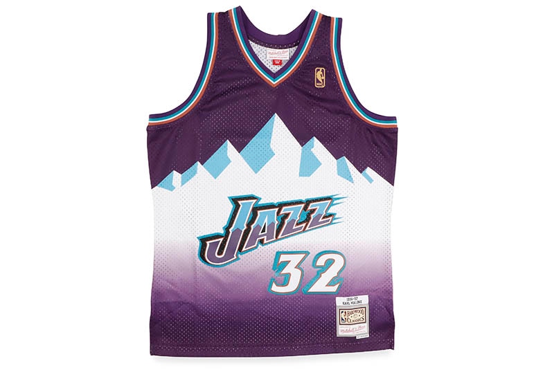 MITCHELL & NESS SWINGMAN JERSEY (UTAH JAZZ/KARL MALONE/#32/1996-97:PURPLE) SMJYGS18216