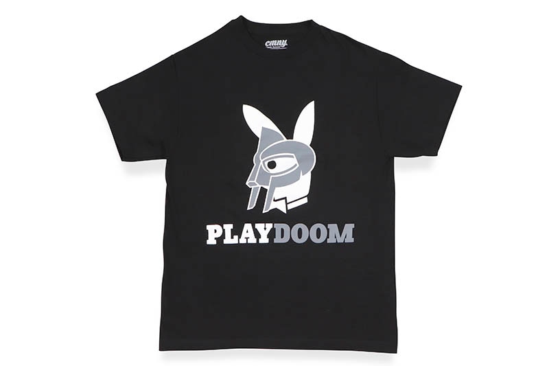CLASSIC MATERIAL NY PLAYDOOM S/S T-SHIRT (BLACK)