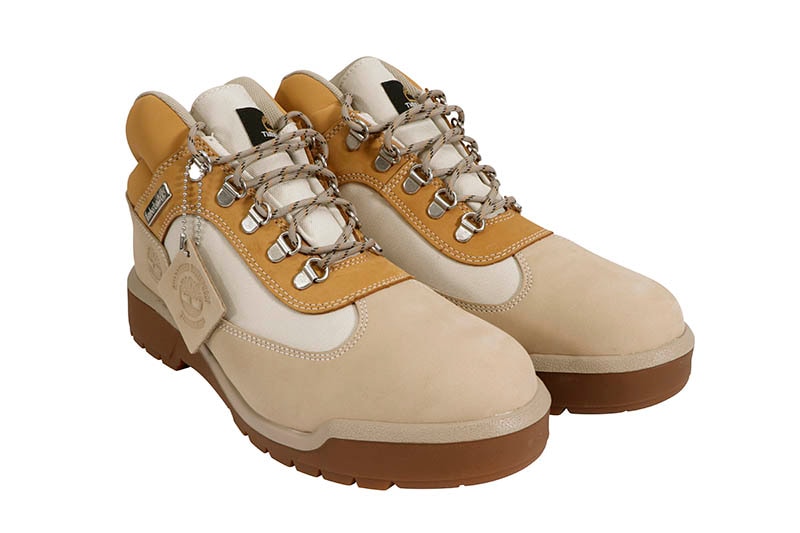 TIMBERLAND WATERPROOF FIELD BOOTS (TB0A2JF1269:LIGHT BEIGE NUBUCK)