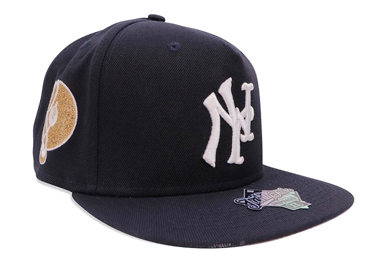 TWNTY TWO YANKMETS RF SNAPBACK CAP (NAVY)