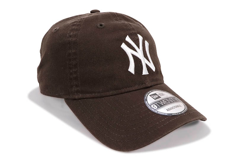 NEW ERA NEW YORK YANKEES 9TWENTY WASHED COTTON CROSS STRAP CAP (BROWN/WHITE) 13552112